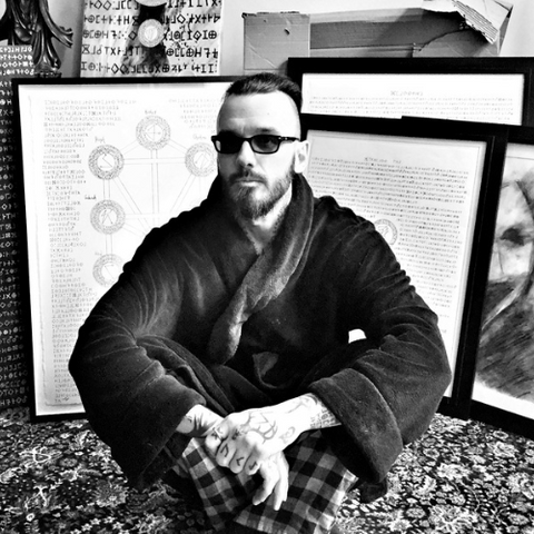 authors/damien-echols