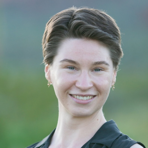 authors/lauren-geertsen